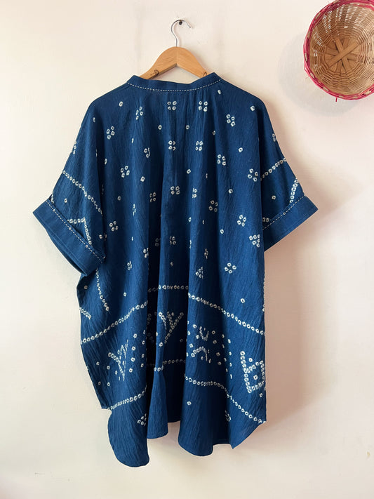 बंधनी इंडिगो कफ्तान ड्रेस