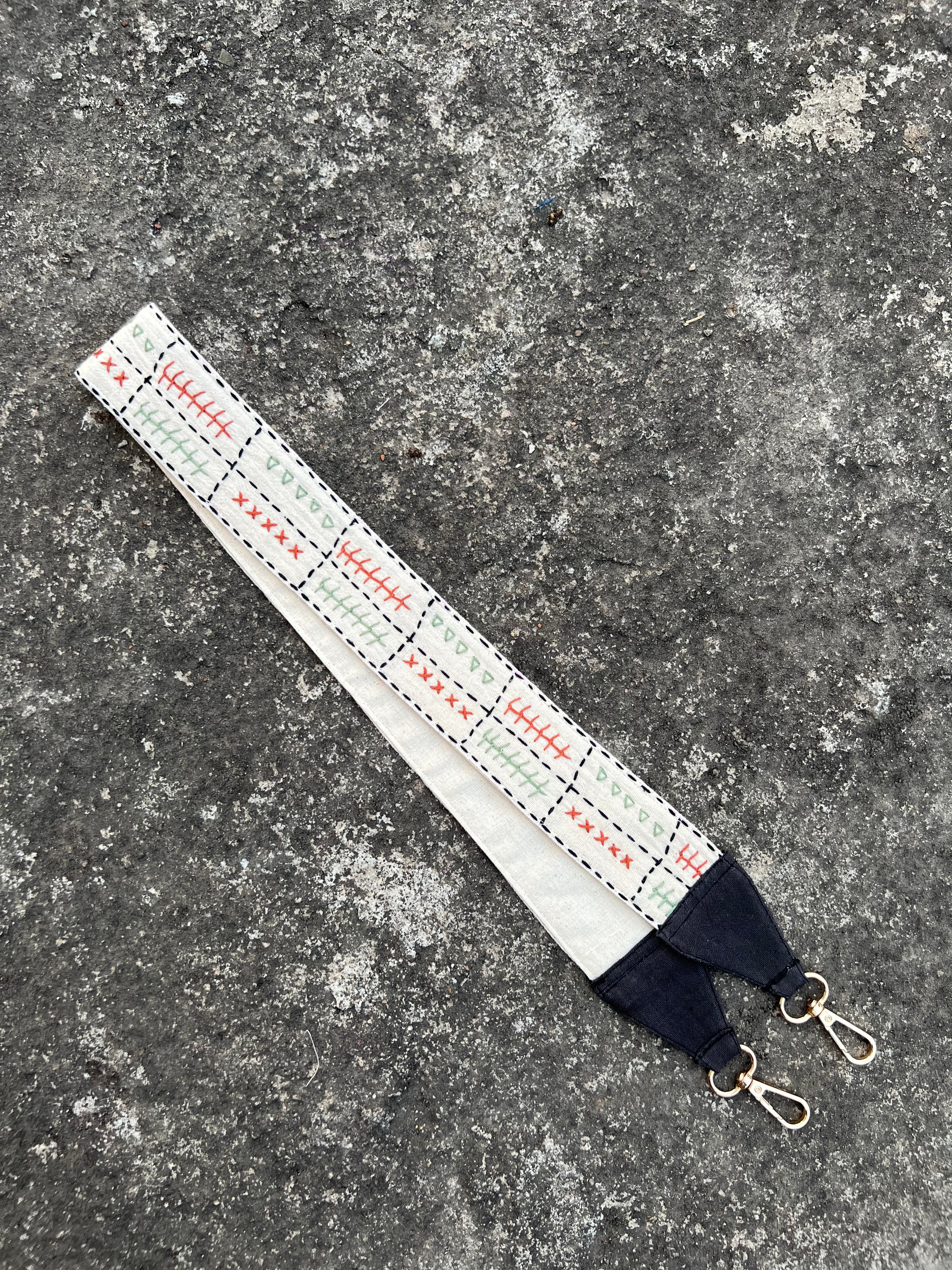 रबारी टैटू बैग पट्टा बेल्ट